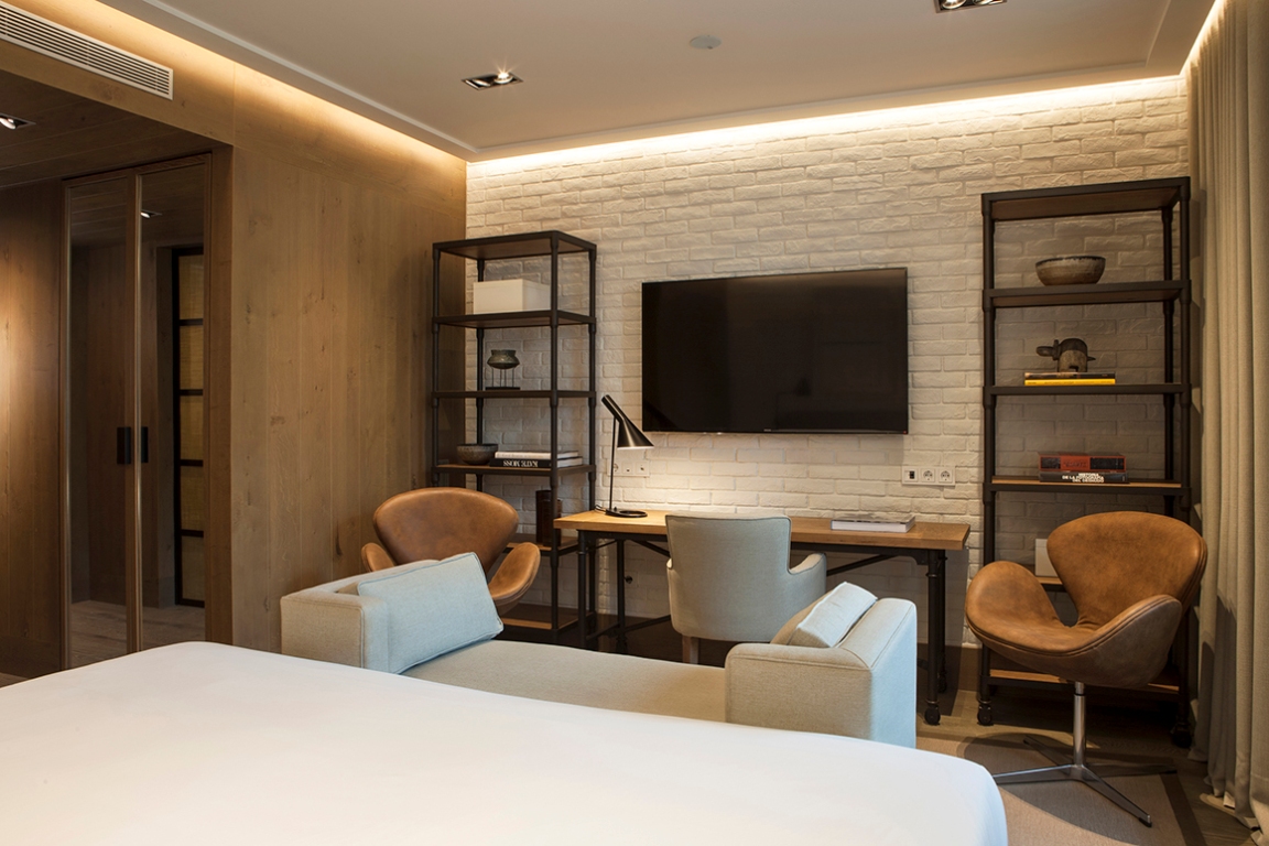 Corner 02 206-1